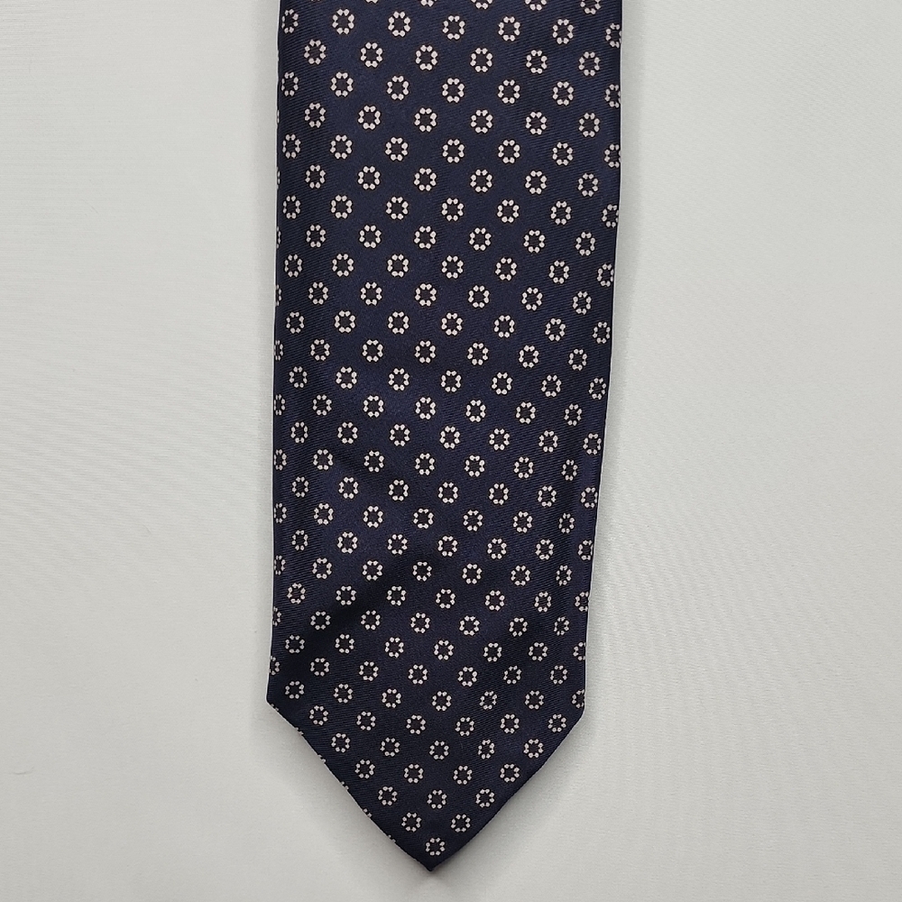 Brooks Brothers Navy and White Patterned Silk Tie